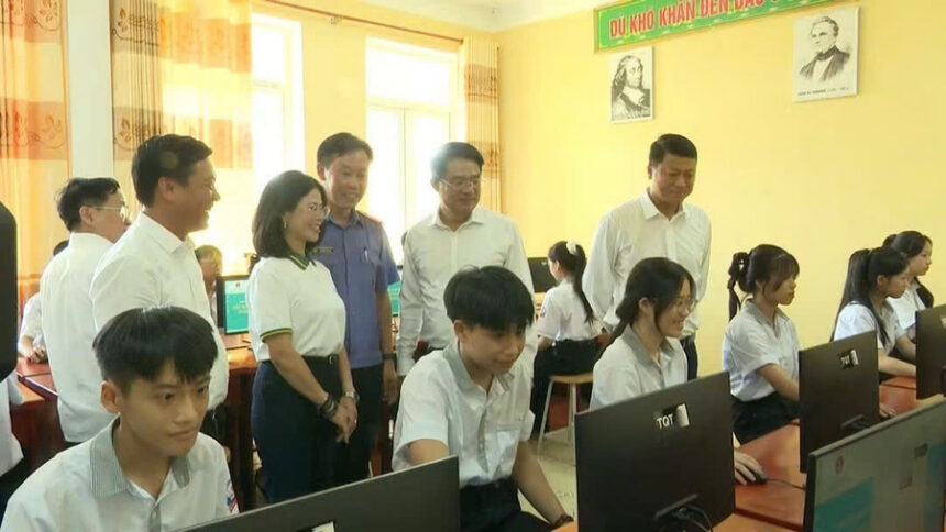 Chương trình hỗ trợ máy tính phục vụ học tập.